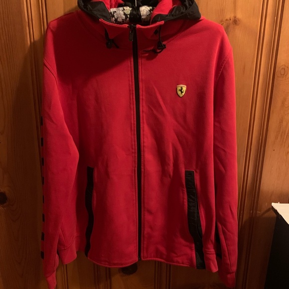 Scuderia Ferrari Red Jacket with Emblem - Picture 1 of 13